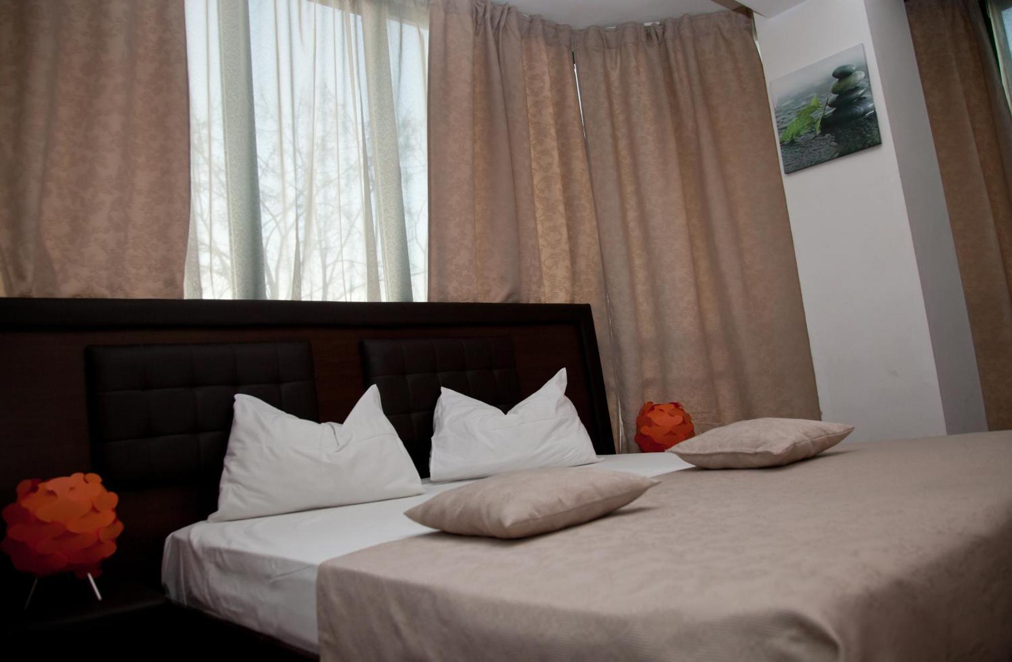 Metropol 2*