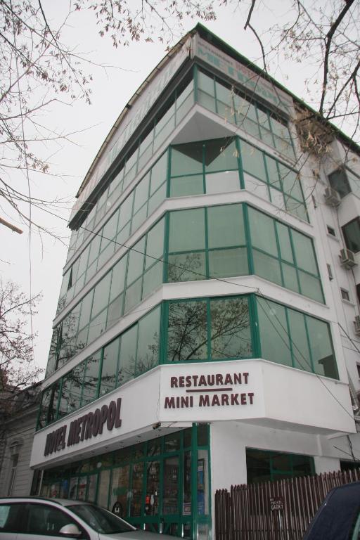 Metropol Hotel 2*